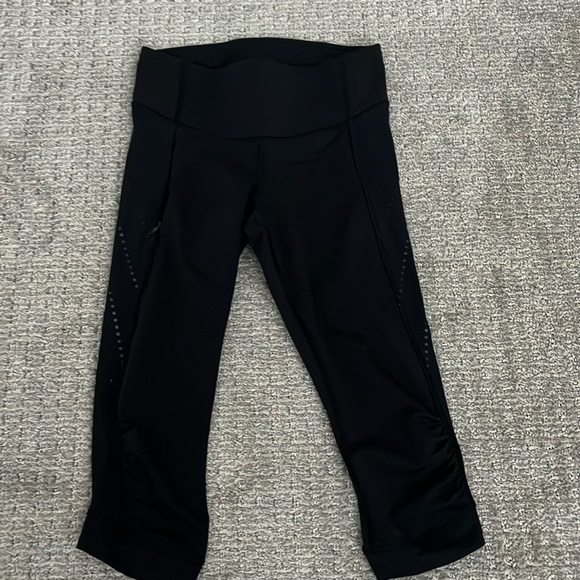 Lululemon stop at nothing crop black legging - Picture 2 of 11